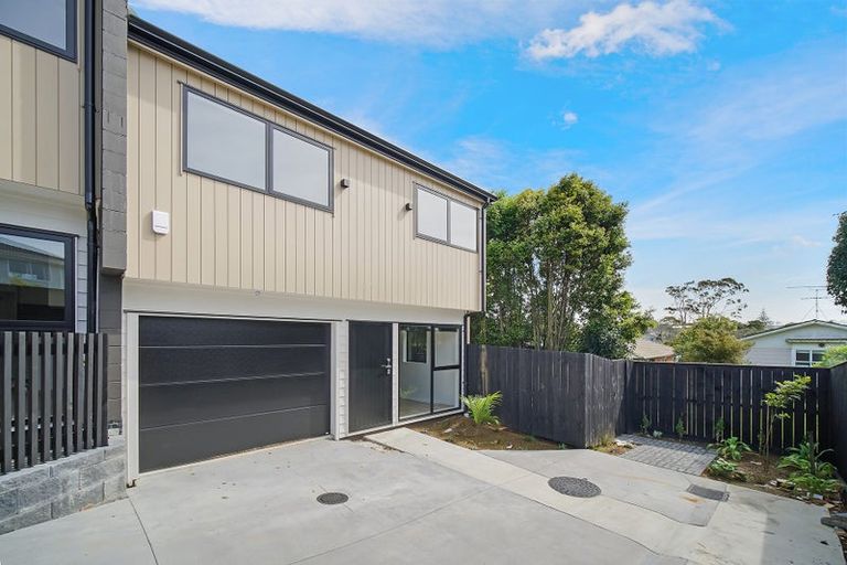 Photo of property in 16 Jade Avenue, Pakuranga Heights, Auckland, 2010