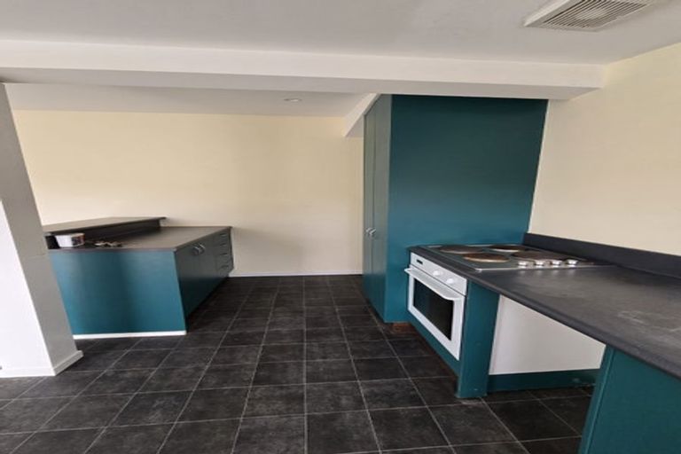 Photo of property in 21 Olivia Crescent, Tawa, Wellington, 5028