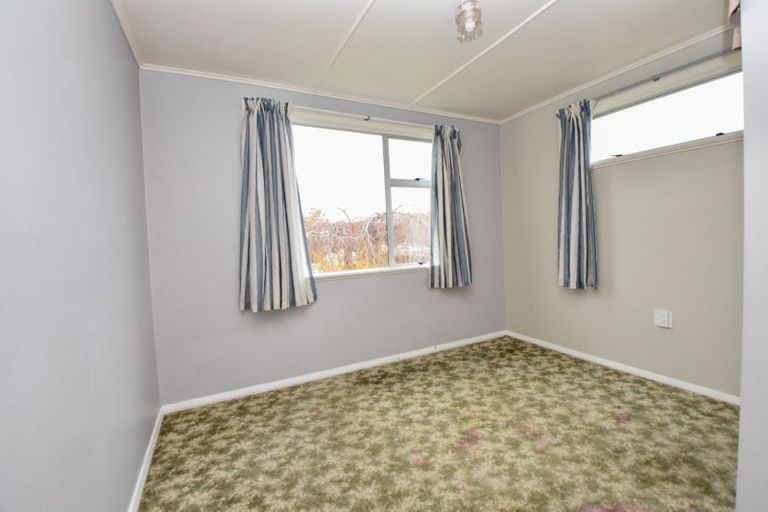 Photo of property in 25 Diamond Street, Carterton, 5713