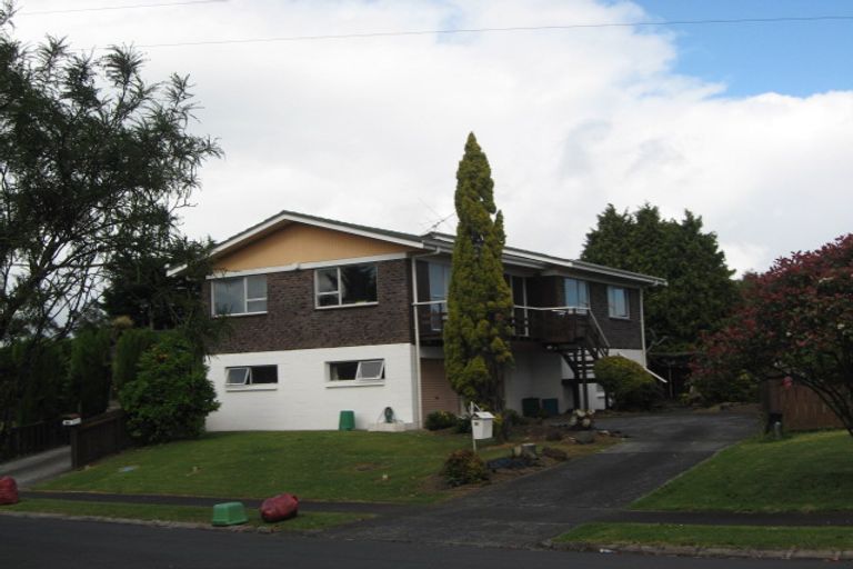 Photo of property in 26a Challen Close, Conifer Grove, Takanini, 2112