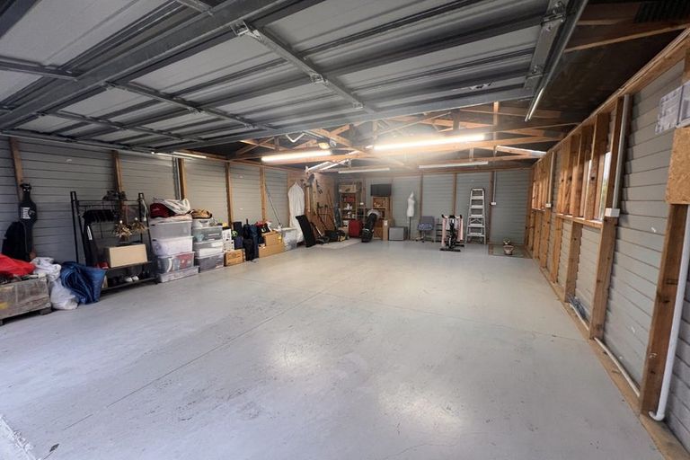 Photo of property in 35 Witham Street, Hornby, Christchurch, 8042