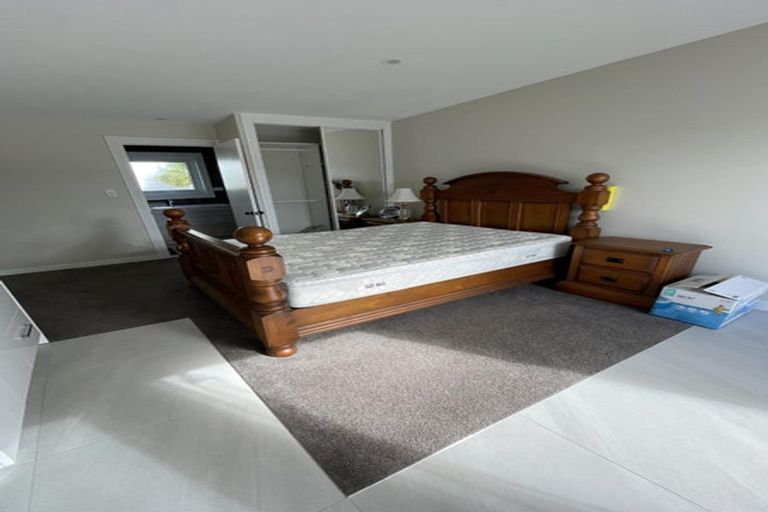 Photo of property in 50 Zefiro Drive, Massey, Auckland, 0614