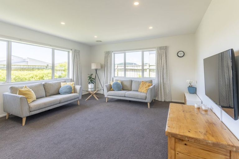 Photo of property in 4 Foxham Terrace, Churton Park, Wellington, 6037