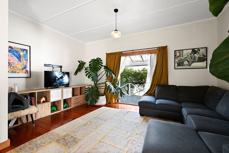 Photo of property in 14 Pukeko Street, Frankton, Hamilton, 3204