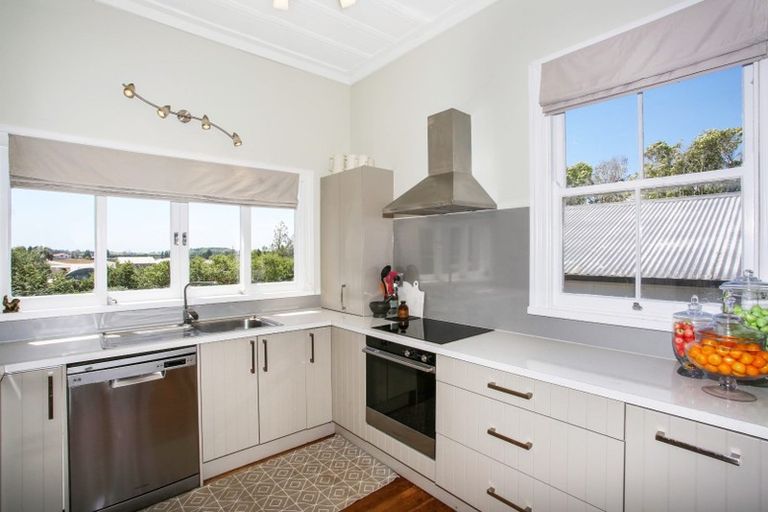Photo of property in 1 Rifle Range Road, Pukekohe, 2676