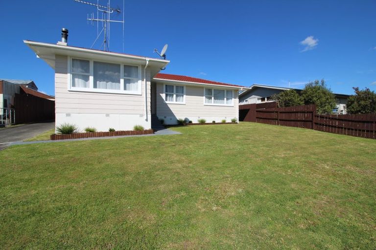 Photo of property in 19 Thompson Street, Tokoroa, 3420