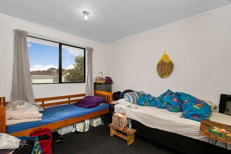 Photo of property in 2/63 Palmers Road, Clendon Park, Auckland, 2103
