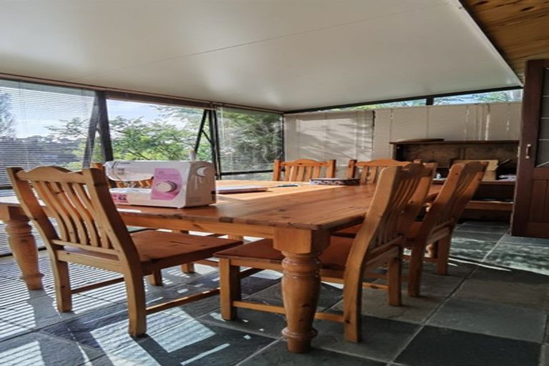 Photo of property in 78 Cheriton Road, Mellons Bay, Auckland, 2014