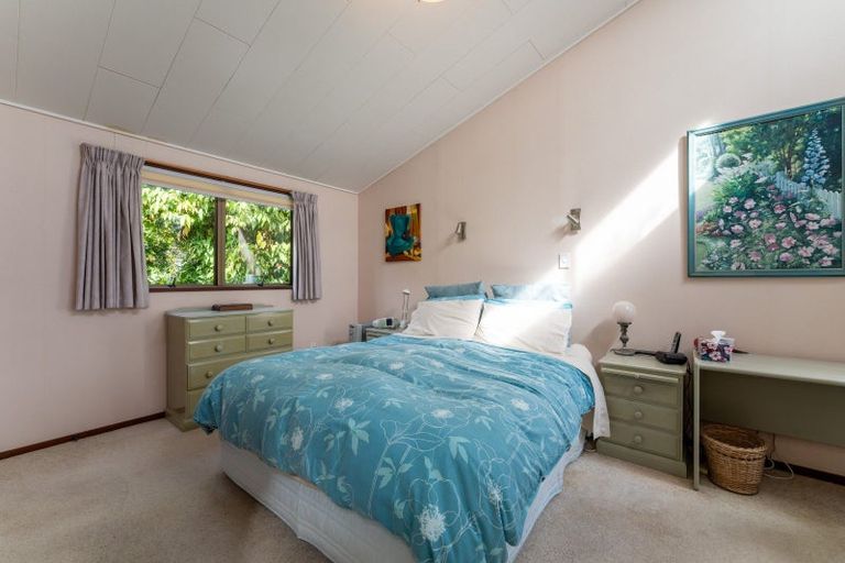 Photo of property in 23 Howard Street, Macandrew Bay, Dunedin, 9014