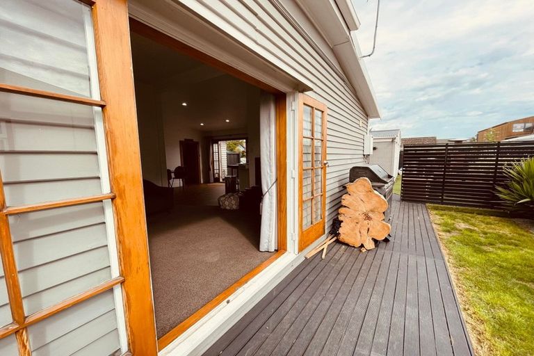 Photo of property in 95 Osborne Street, Waltham, Christchurch, 8011