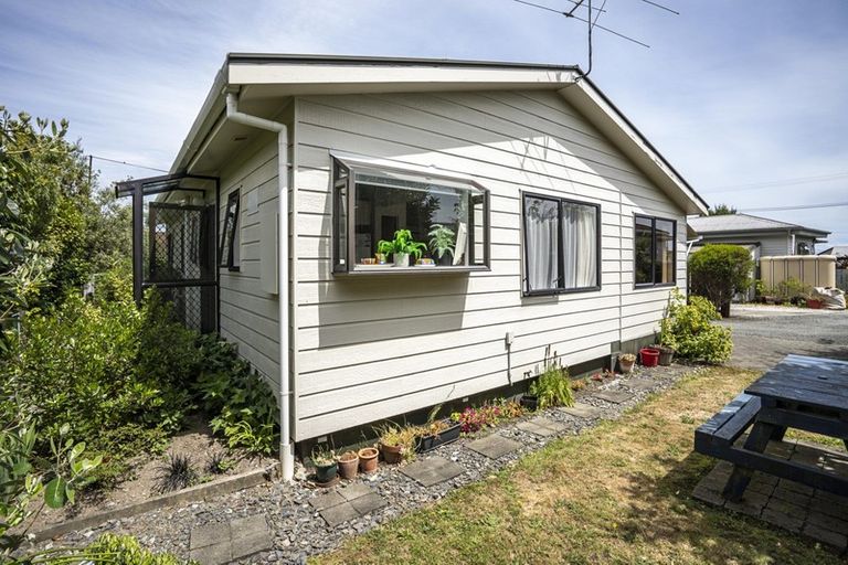 Photo of property in 2/17 Titoki Street, Stoke, Nelson, 7011