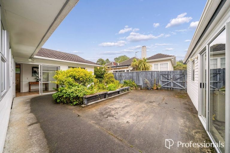 Photo of property in 223b Stokes Valley Road, Stokes Valley, Lower Hutt, 5019