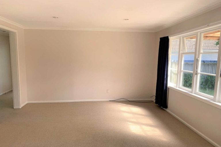 Photo of property in 38 Hollyford Avenue, Bryndwr, Christchurch, 8053