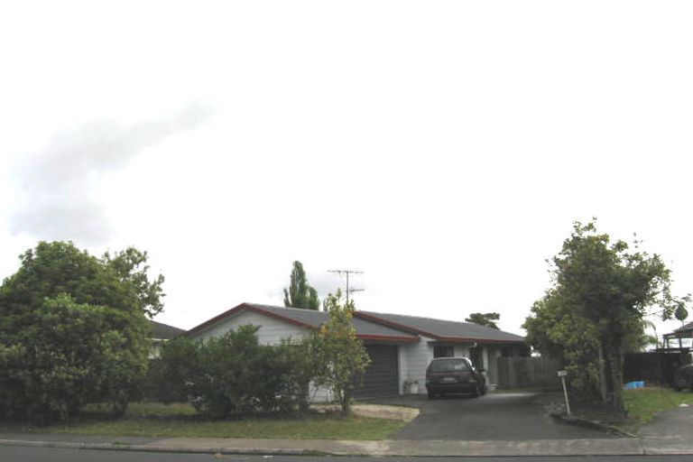 Photo of property in 23 Barbados Drive, Unsworth Heights, Auckland, 0632