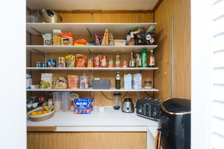 Photo of property in 35 Cardiff Street, Awapuni, Palmerston North, 4412