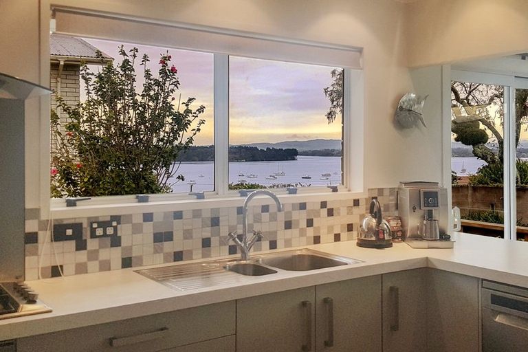 Photo of property in 9 Coppelia Avenue, Omokoroa, 3114