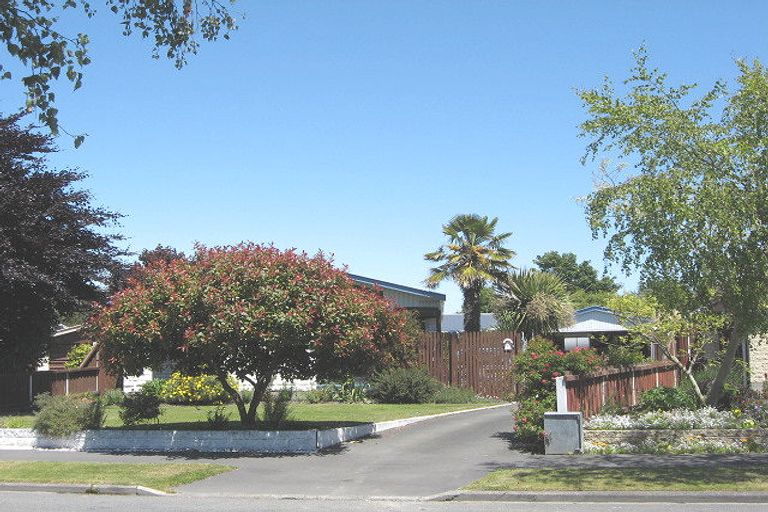 Photo of property in 75 Cottonwood Street, Parklands, Christchurch, 8083