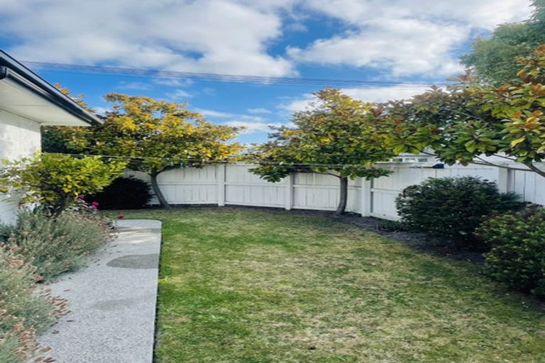 Photo of property in 70 Browns Road, St Albans, Christchurch, 8014