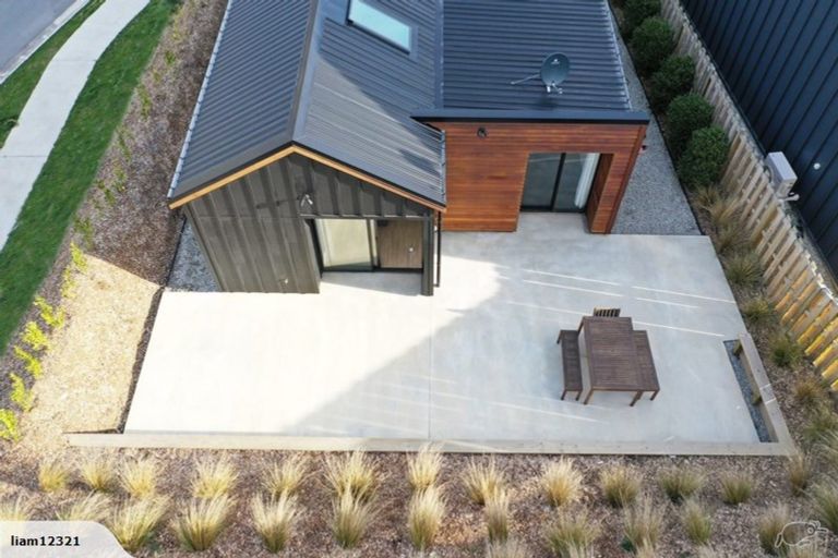 Photo of property in 52 Red Cottage Drive, Lake Hayes, Queenstown, 9304