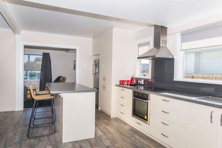 Photo of property in 71 Barraud Street, Dannevirke, 4930