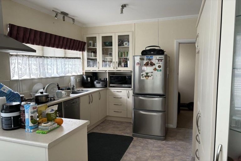 Photo of property in 20 Carlton Avenue, Gonville, Whanganui, 4501