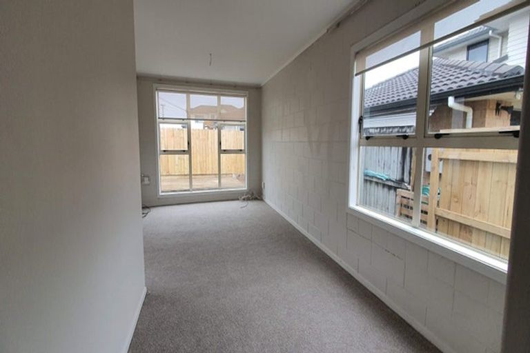 Photo of property in 33 Hayward Road, Ngatea, 3503