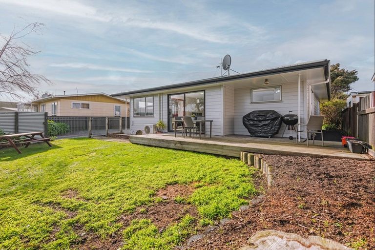 Photo of property in 67 Kaimanawa Street, Kelvin Grove, Palmerston North, 4414