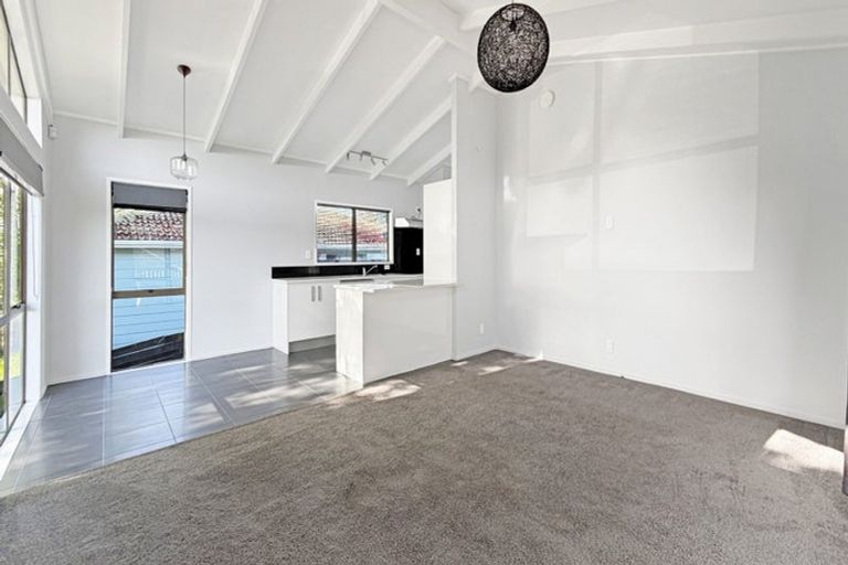 Photo of property in 4 Nearco Street, Randwick Park, Auckland, 2105