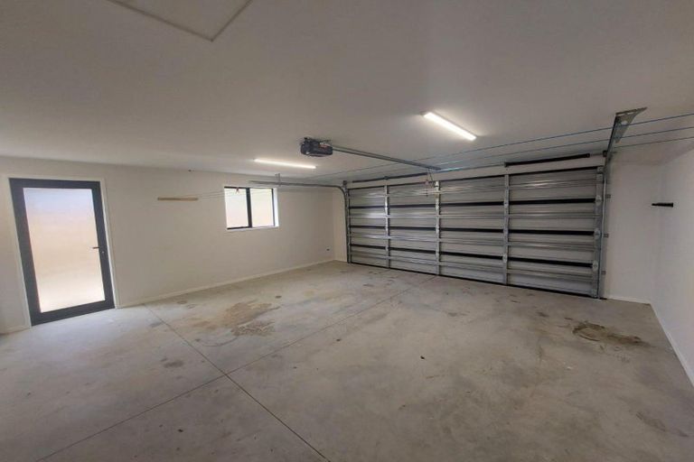 Photo of property in 5 Ruru Lane, Hurworth, New Plymouth, 4310