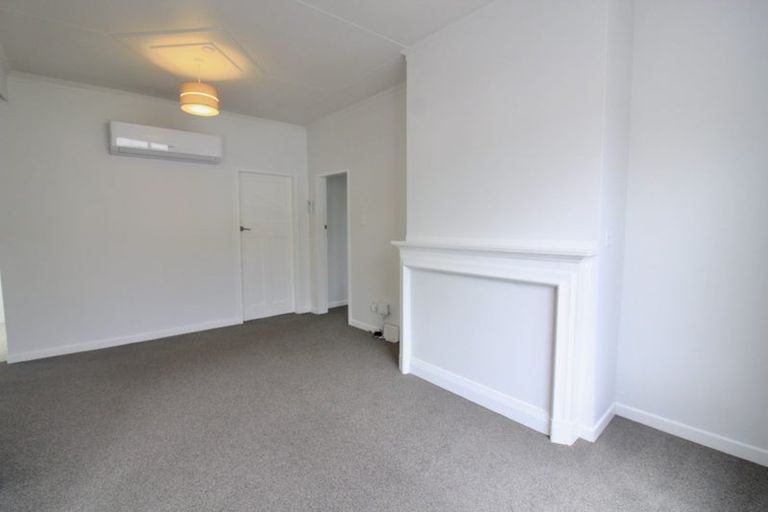 Photo of property in 18 Tamar Street, Island Bay, Wellington, 6023