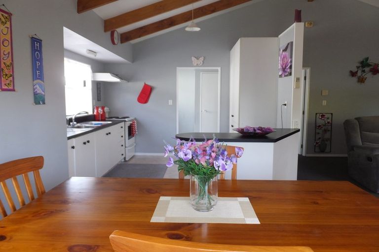 Photo of property in 570 Weymouth Road, Weymouth, Auckland, 2103