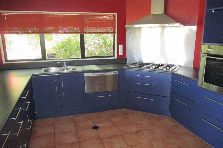 Photo of property in 35 Ruapehu Drive, Fitzherbert, Palmerston North, 4410