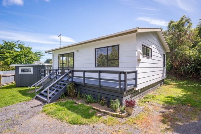 Photo of property in 10 Kokako Road, Otaihanga, Paraparaumu, 5036