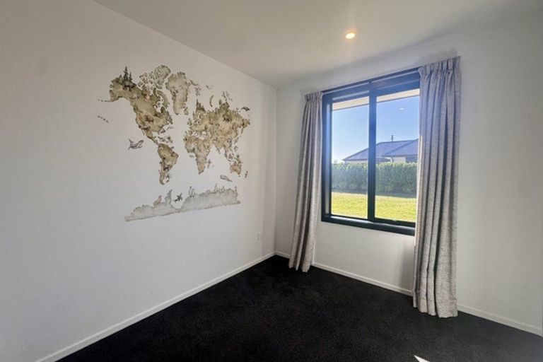 Photo of property in 6 Westmoreland Road, Darfield, 7510