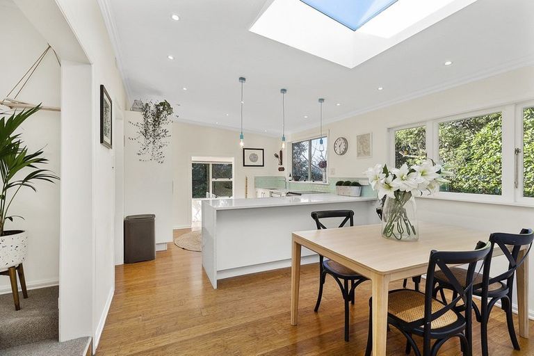 Photo of property in 38 View Road, Titahi Bay, Porirua, 5022