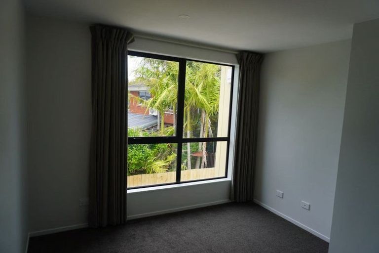 Photo of property in 4 Chatsworth Crescent, Pakuranga Heights, Auckland, 2010