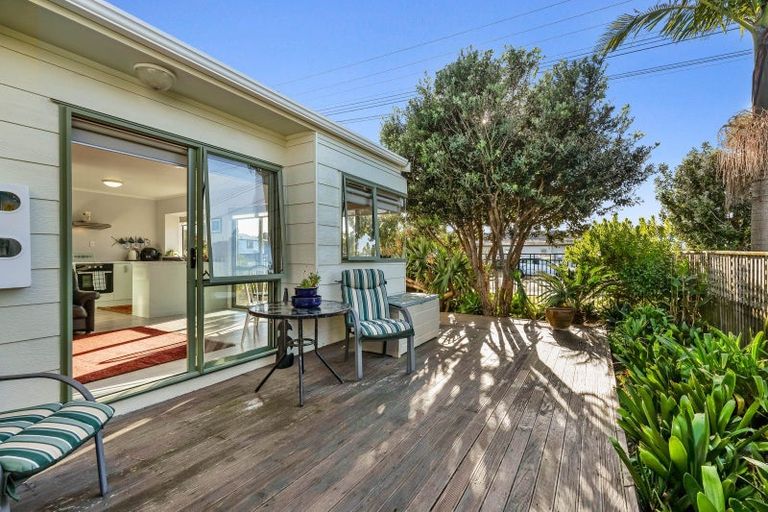 Photo of property in 81 One Tree Point Road, One Tree Point, 0118