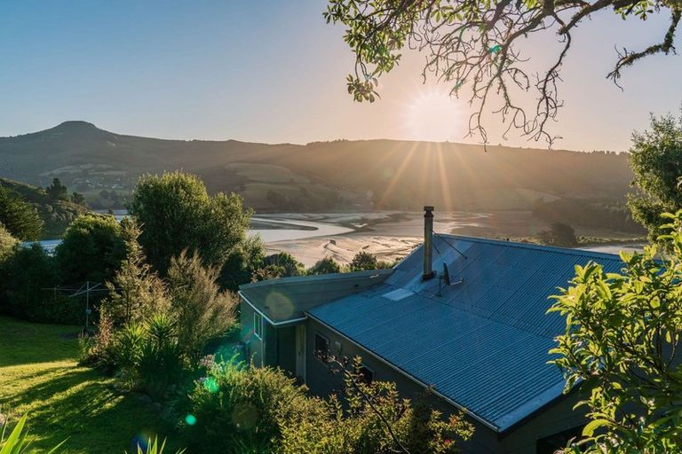 Photo of property in 5 Crescent Street, Purakaunui, Port Chalmers, 9081