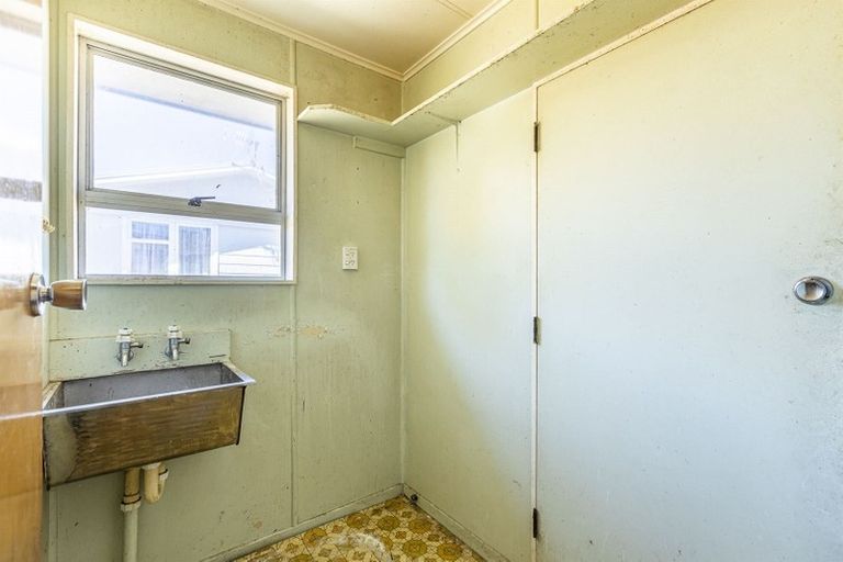 Photo of property in 74 Stillwater Place, Westbrook, Palmerston North, 4412