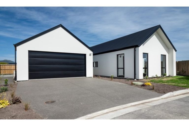 Photo of property in 11 Brancion Street, Halswell, Christchurch, 8025