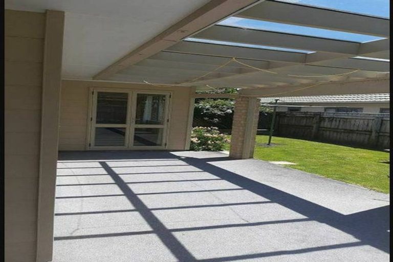 Photo of property in 2 Emerald Hill Drive, Birchville, Upper Hutt, 5018