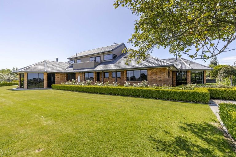 Photo of property in 1179 Devon Road, Bell Block, New Plymouth, 4373