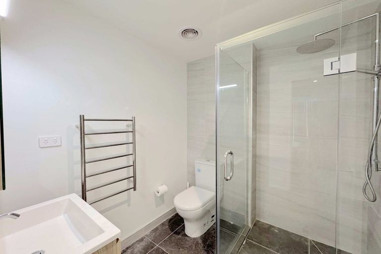 Photo of property in 305/1 Buscomb Avenue, Henderson, Auckland, 0610