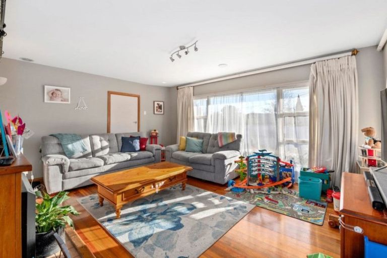 Photo of property in 9 Stretton Street, Bishopdale, Christchurch, 8053