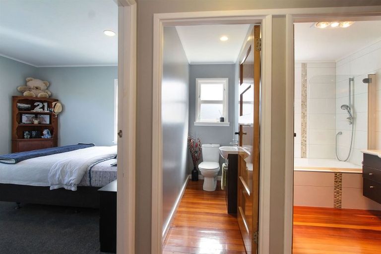 Photo of property in 7 Buchanan Road, Kingseat, Papakura, 2580