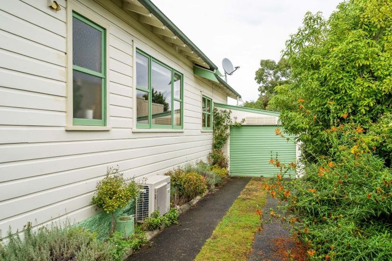 Photo of property in 103 Pembroke Street, Carterton, 5713