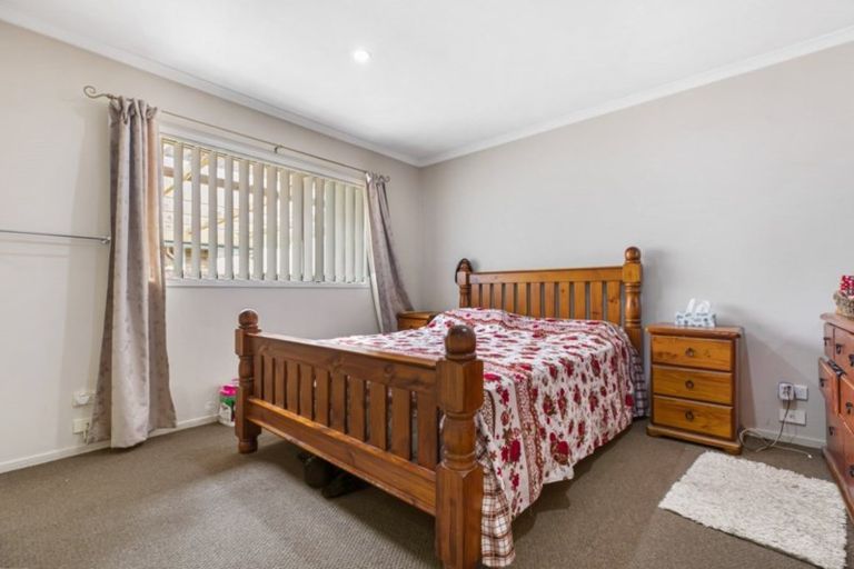 Photo of property in 20 Tussock Avenue, Mangere, Auckland, 2022