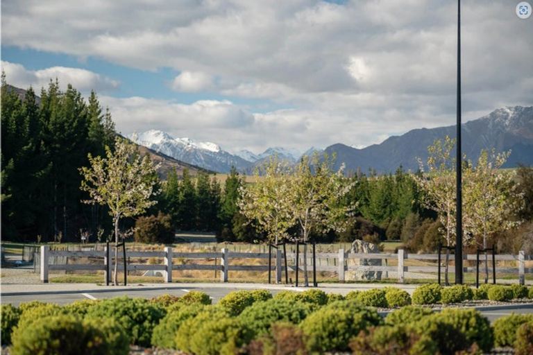 Photo of property in Joe Brown Drive, Albert Town, 9305