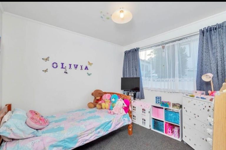 Photo of property in 206 Solar Road, Glen Eden, Auckland, 0602