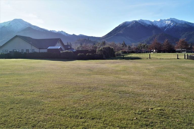 Photo of property in 7 Ewen Place, Hanmer Springs, 7334